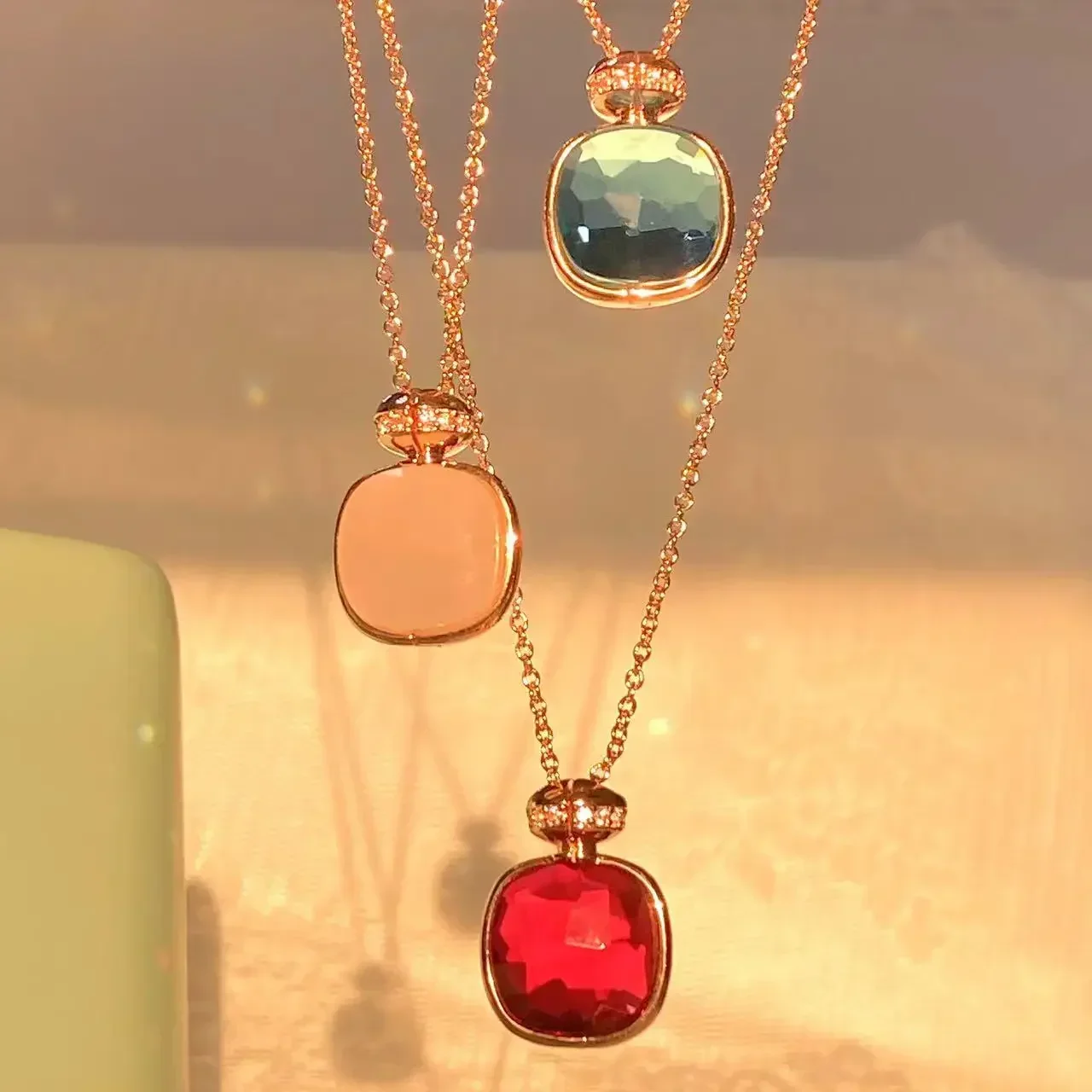 Classic  Pendant Necklace for Women Light Blue Topaz Pendant Candy Color Perfume Bottle Shape Elegant Fashion Jewelry