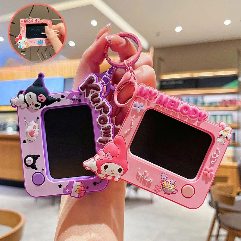 

Miniso Cartoon Sanrio Fun Doodle Painting Board Keychain Cute Melody Kulomi Children's School Bag Pendant Gift