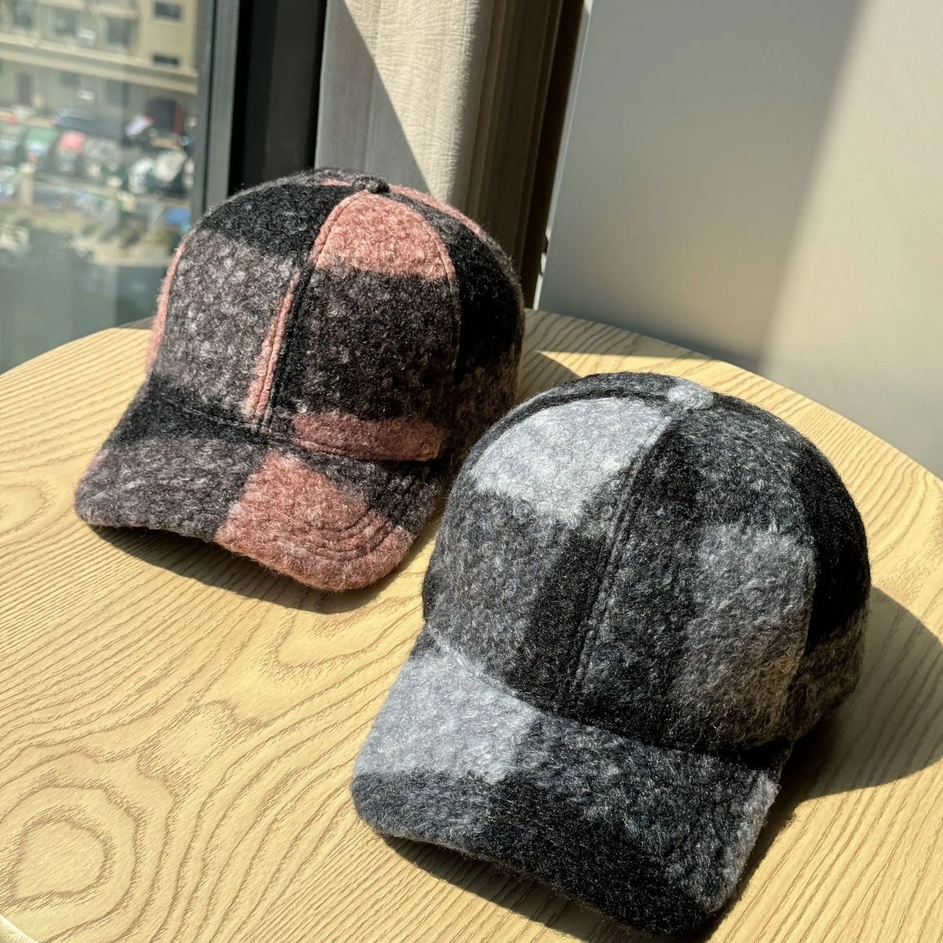 Fashionable Colour-Block Baseball Cap for Women Autumn/Winter Thickened Warm Duckbill Cap Sun Protection Hat