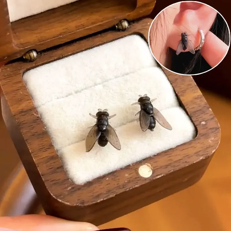 2 uds. pendientes divertidos con tachuelas y moscas, pendientes de insectos realistas para mujeres y hombres, mini pendientes con mosca personalizados abstractos, joyería de fiesta 2 uds. Pendientes divertidos con tachuelas y moscas, pendientes de insectos realistas para mujeres y hombres, Mini pendientes con mosca personalizados abstractos, joyería de fiesta 5
