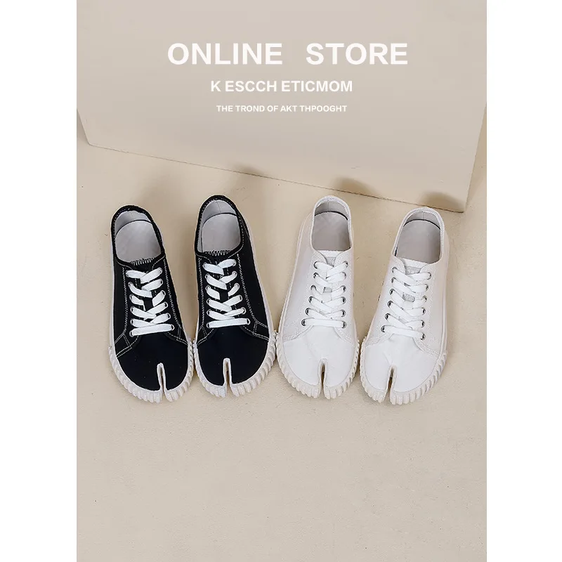 

Split toes women canvas shoes lace up leisure flats big size