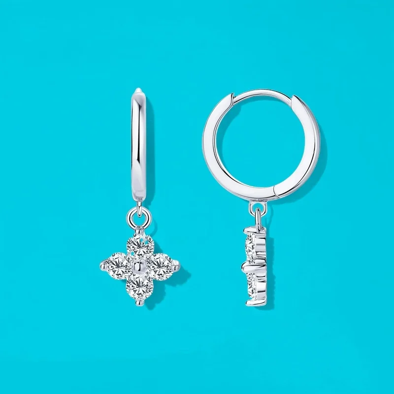 

Серьги-кольца с муассанитом цвета D в форме четырехлистного клевера, серебро S925, вирусный тренд, нишевый дизайн, сертификат GBA, подарок в комплекте, ювелирные изделия для женщин