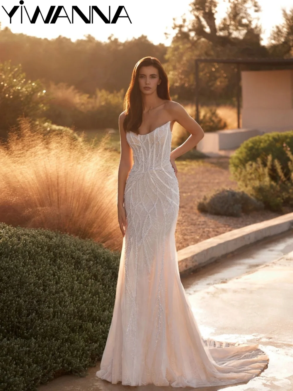 

Luxurious Pearls Lace Wedding Dress Glamorous Strapless Mermaid Long Bridal Gown Customized Elegant Backless Dresses For Bride