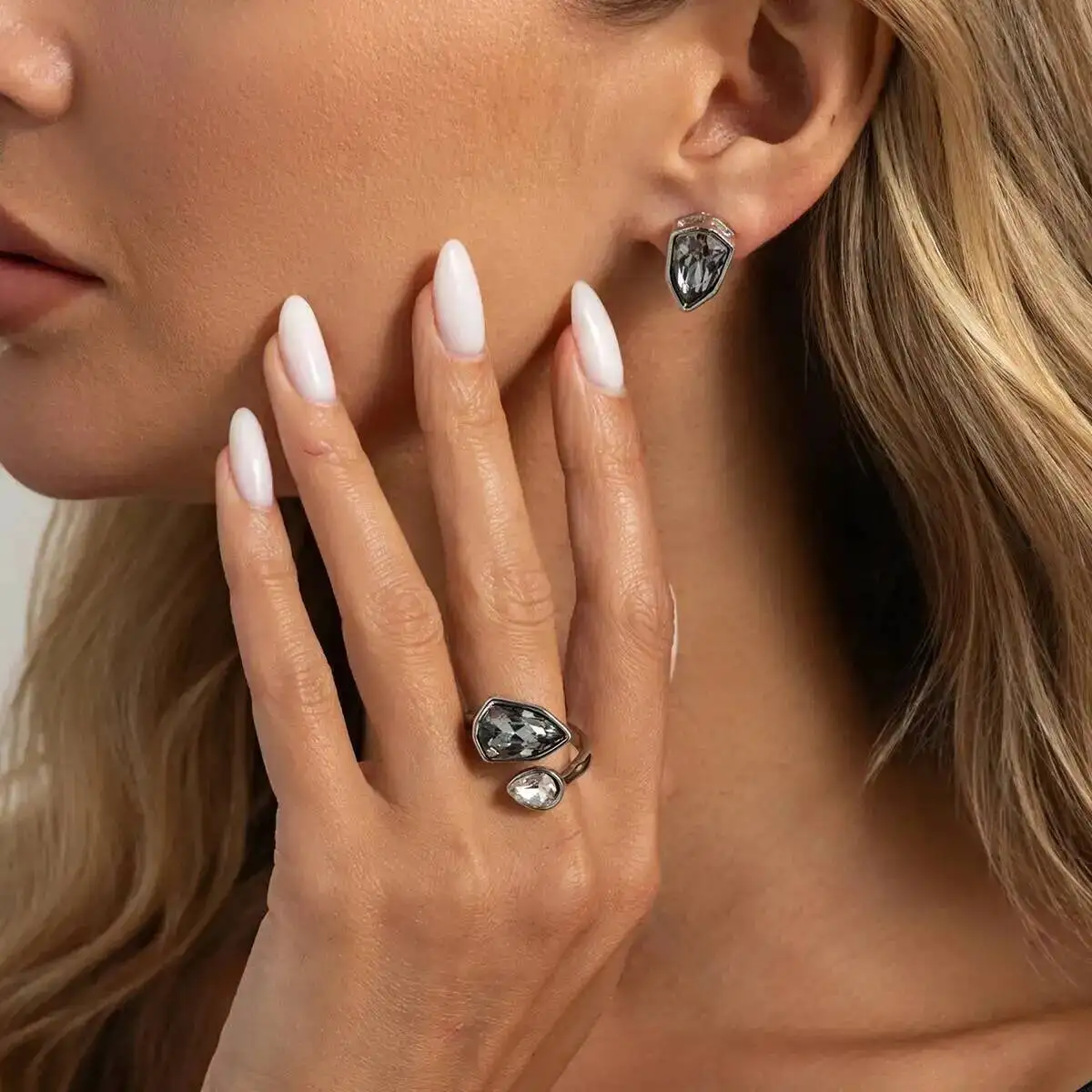 IngeSight.Z Exquisite Shiny Acrylic Rhinestone Stud Earrings Open Ring for Women 2026 New Elegant Jewelry Set Wedding Party Gift