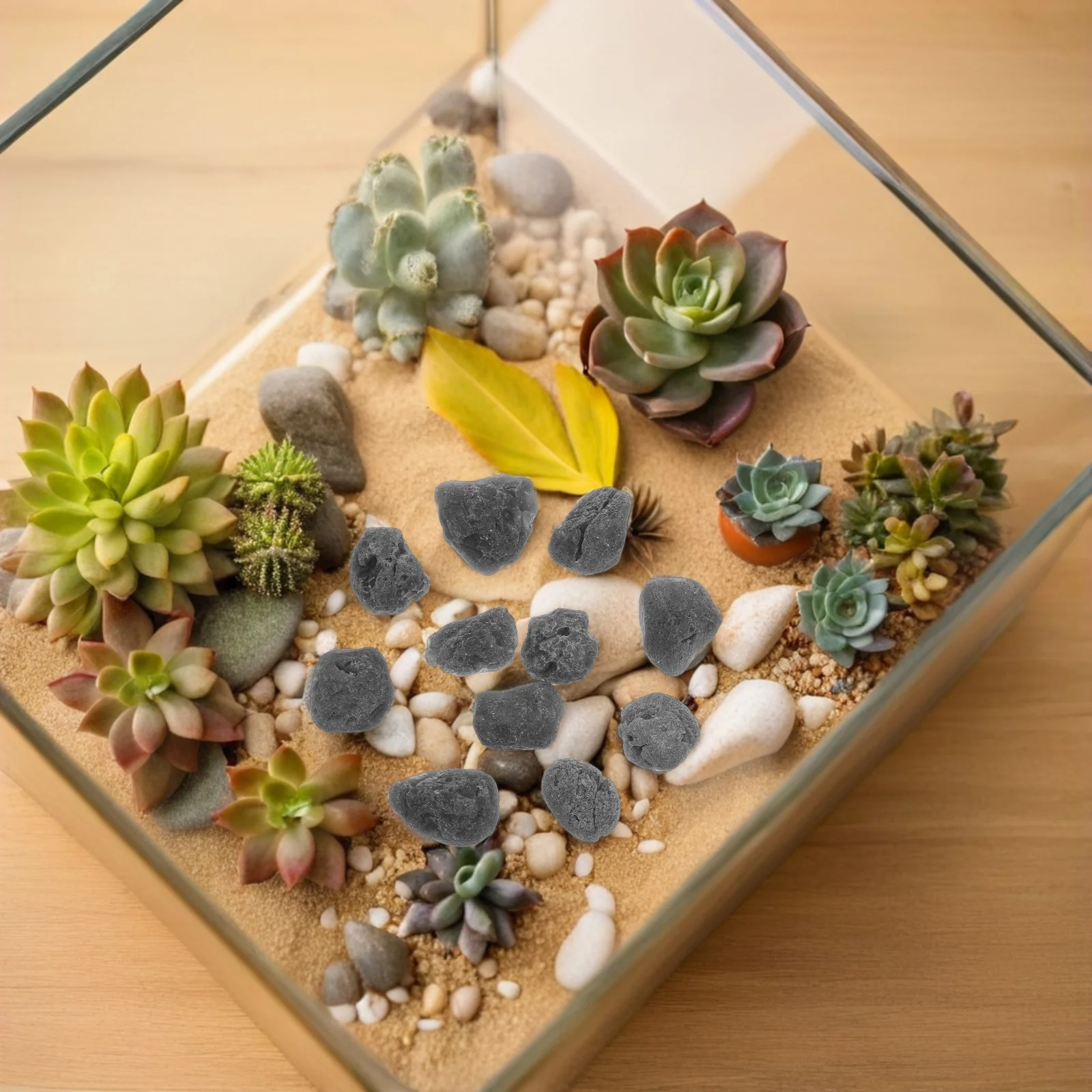 

200g Crystal Black Meteorite Specimen Natural Volcanic Decorative Stones for Aquariums Gardens Indoor Planters