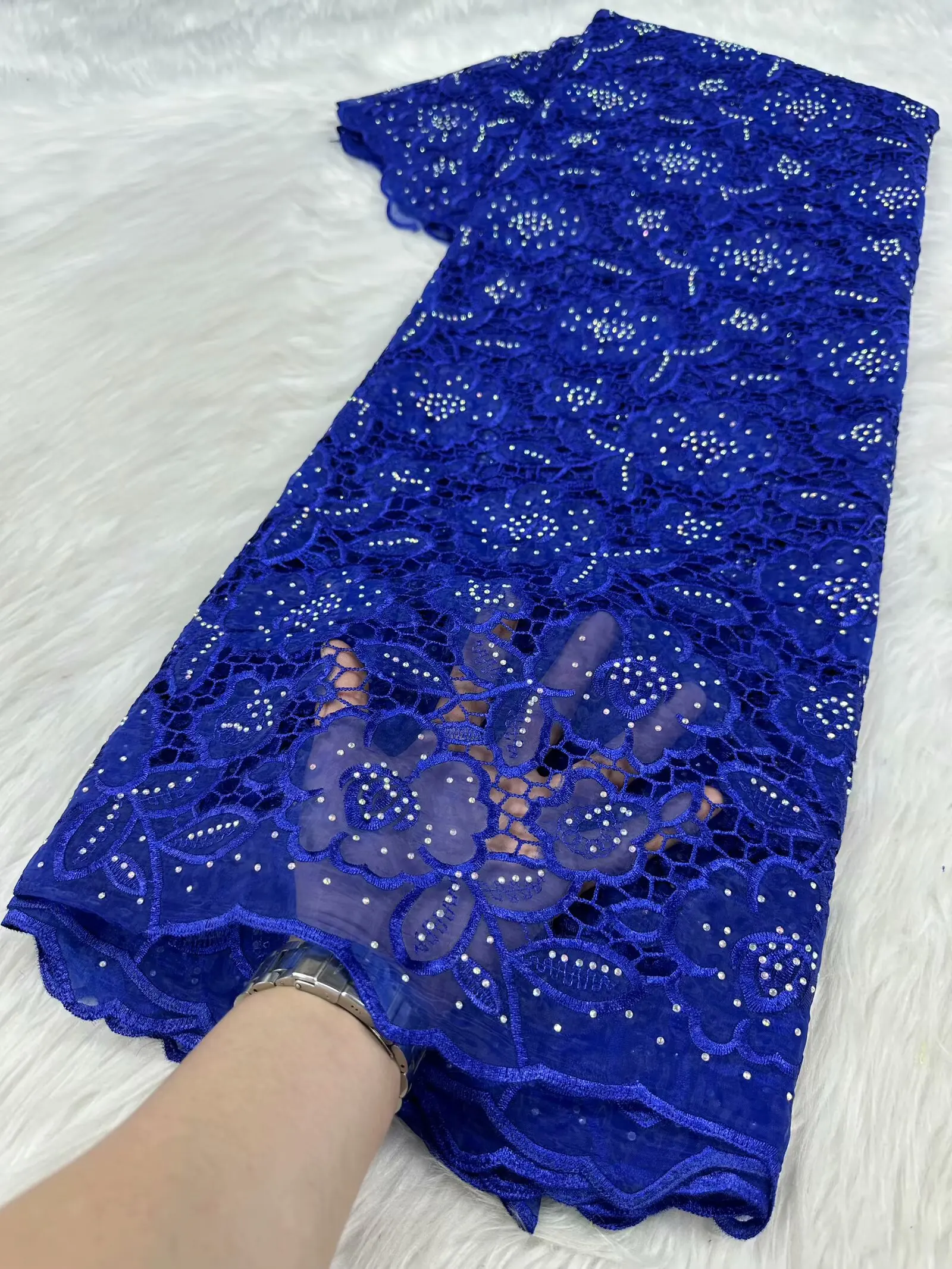 رموش أفريقية فاخرة وقماش دانتيل فرنسي مع تطريز زهور - نسيج مزخرف بأحجار 5 ياردات لفساتين الزفاف والسهرات