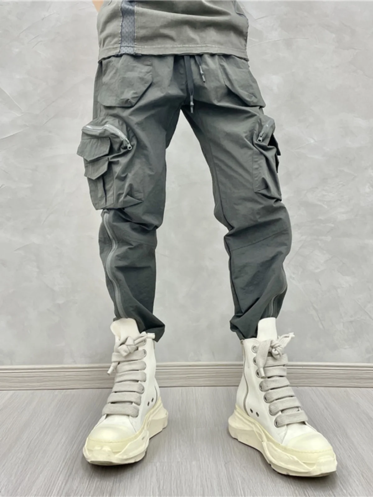 Summer American Retro Personality Zipper Stitching Large Pocket Straight Cargo Pants Trendy Wild Casual Men