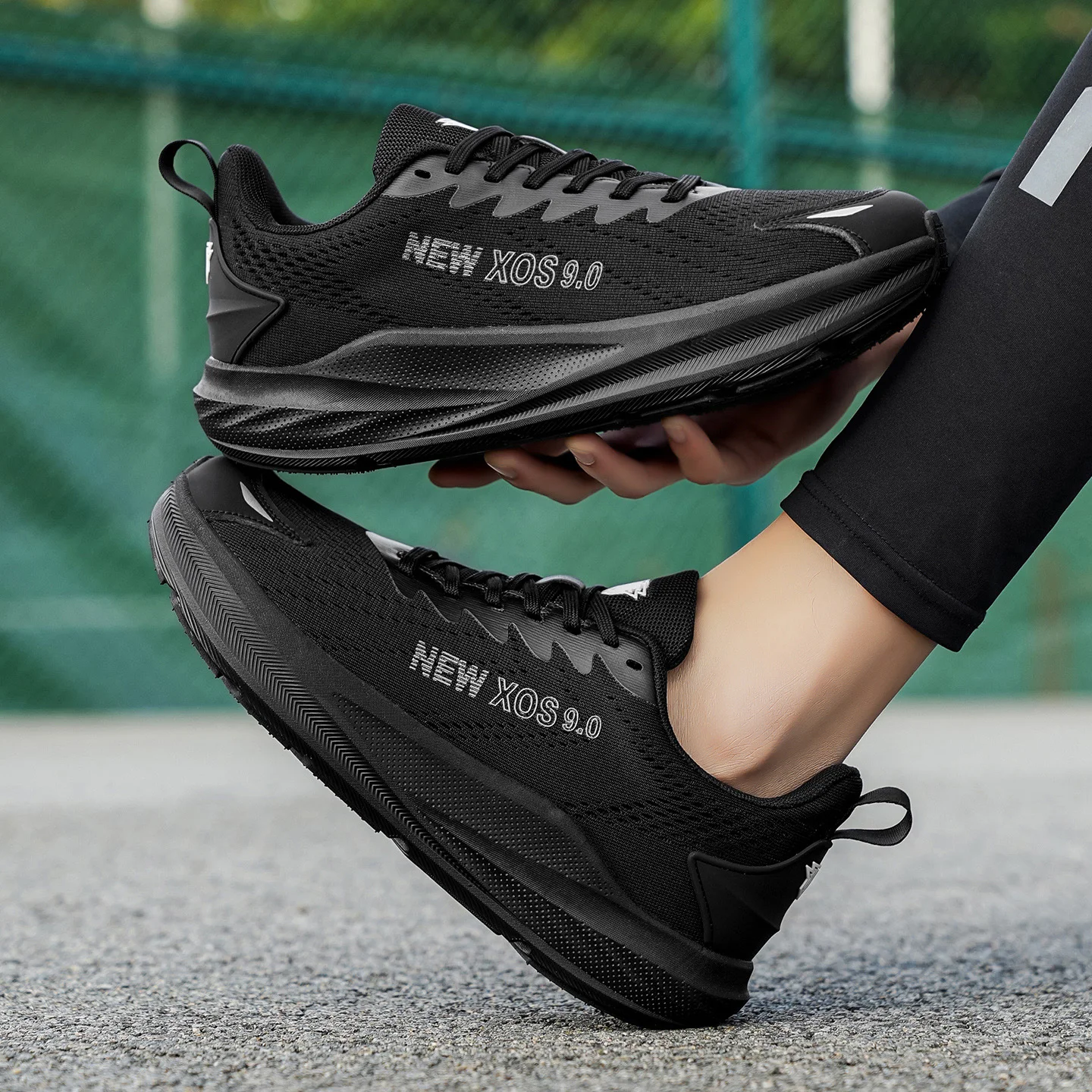 

New Couple Style Breathable Lightweight Comfortable Mesh Shoes Anti‑Slip Wear‑Resistant Casual All-Match Running Sports Sneakers