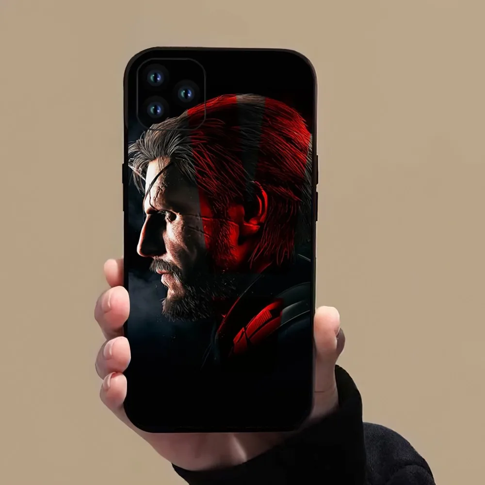 Hot Game Metal Gear Solid Phone Case For iPhone 11 12 13 14 15 Mini Pro XS Max X S Plus XR Shell