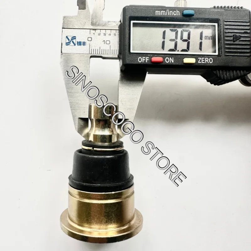 Hisun ATV Lower A-ARM Control Ball Joint For Stels HS500ATV HS700ATV 500 700 ATV Quad 62420-107-0000 PJ000005250A0100