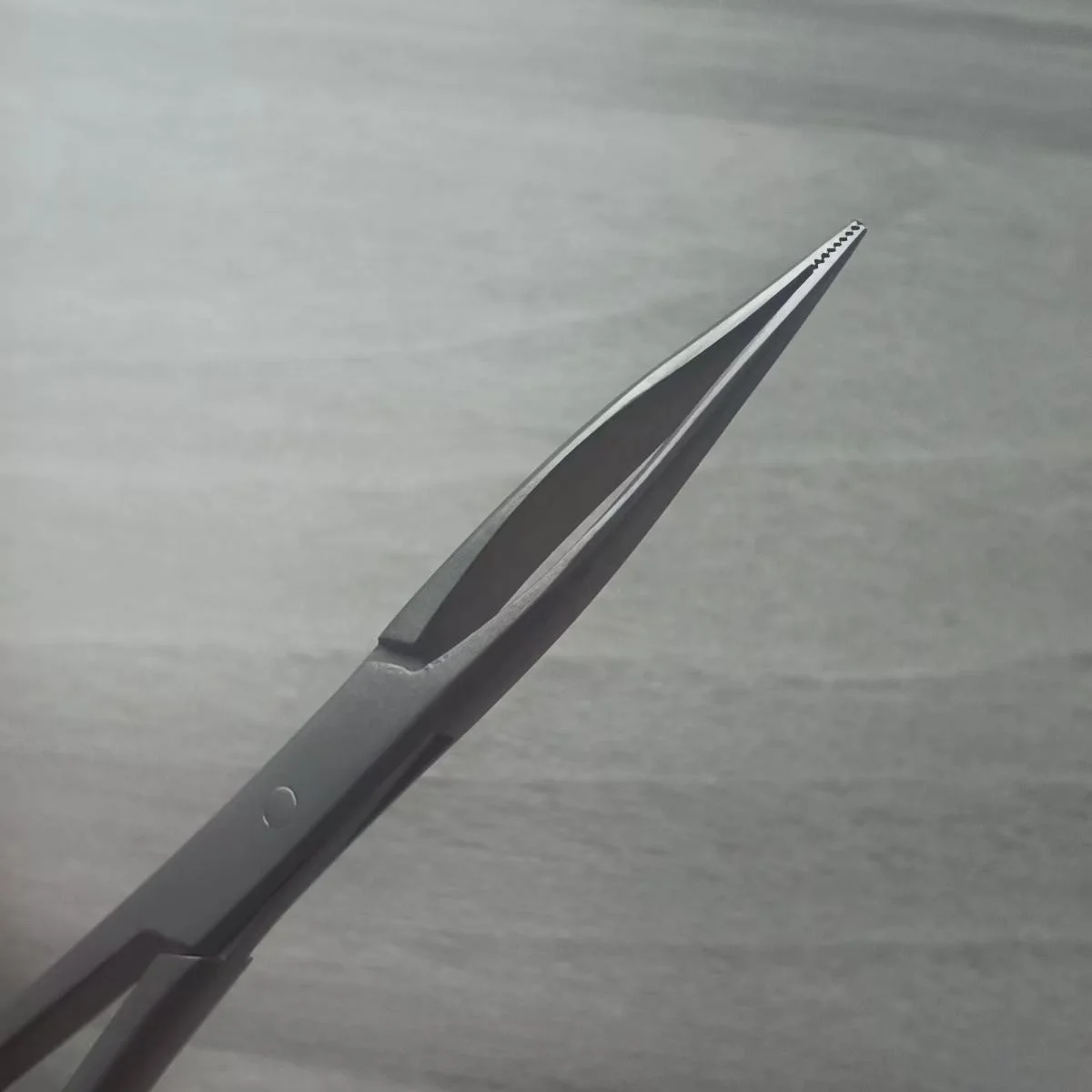 Premium FUE Forceps with Serrated Tip Titanium & Steel Clinic Hair Transplant Tools Non-Slip Grafting & Ergonomic Ring Handle