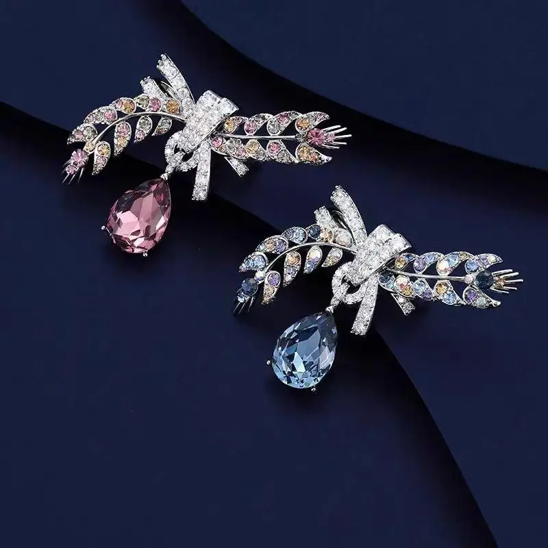 ●Crystal Waterdrop Wheat Brooches For Women Beautiful Flowers Plants Party Office Brooch Clothes Backpack Pins Gifts view 4