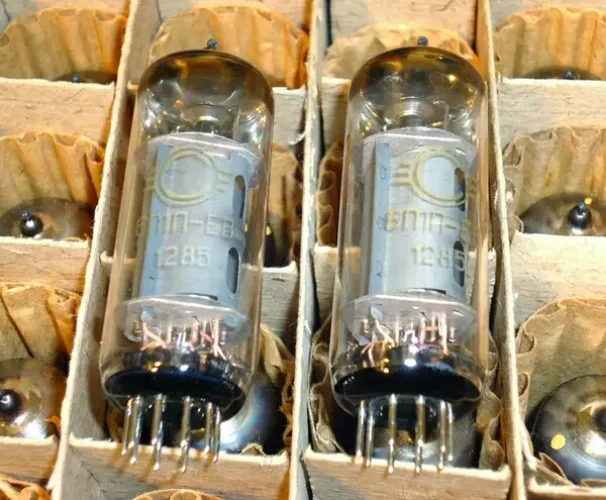 The new Soviet 6N1N-EB electron tube provides pairing for Beijing 6p1 6005 6AQ5 6P1 6n1n.