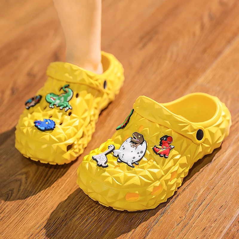 Nowe pantofle dziecięce dziewczęce sandały drewniaki Cute Cartoon dinozaur dziecięce letnie buty Sneaker dziewczęce pantofle