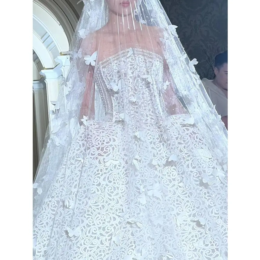 Velos de boda de mariposa blanca de una capa, velo de boda de cola grande de hilo suave, tocado de boda para novia, longitud hasta el suelo, gasa con cabeza de mariposa con cuentas