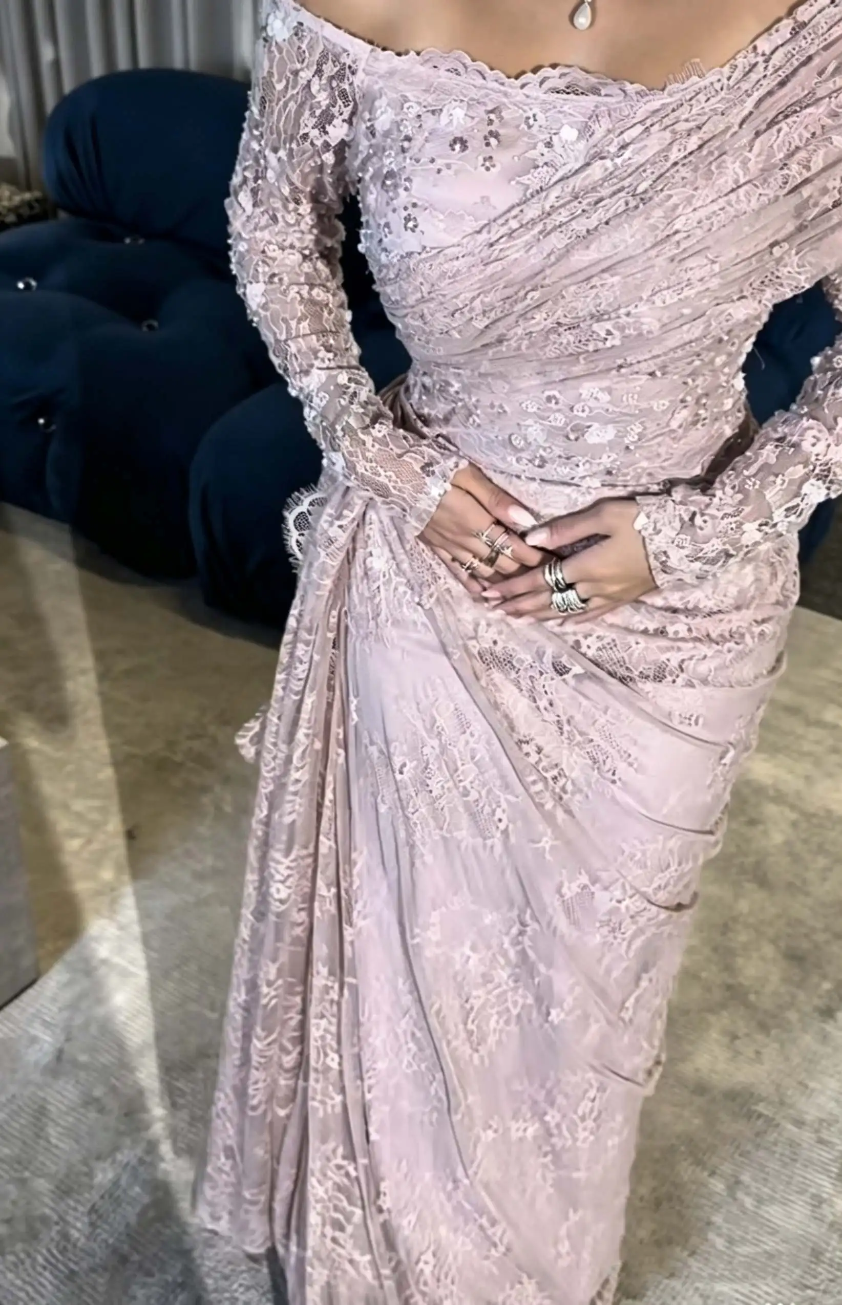 Aunber Elegant Pink Long Sleeve Lace Women Evening Prom Dresses Appliques Off-the-shoulder Formal Wedding Party Gowns Customized