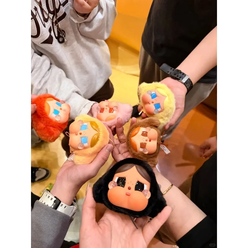 

POP MART Crybaby Crying Babe Series Shanghai Station Ограниченная серия Фигурки поп-культуры Кукла слепая коробка Удивленная таинственная коробка