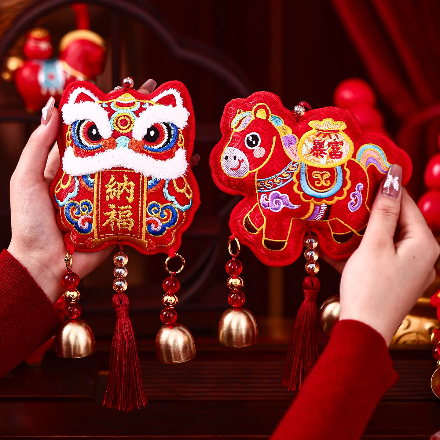 2026 السنة الجديدة للحصان الرياح الرنين قلادة ديكور المنزل السنة الجديدة ومهرجان الربيع الاحتفال الديكور قلادة الرقص الأسد