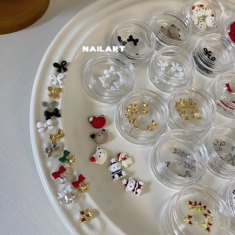 

20pcs Christmas Bear Head Mini Bow with Colorful Bell Nail Art Ornaments Cute Animal Themed Decorations for Festive Manicures