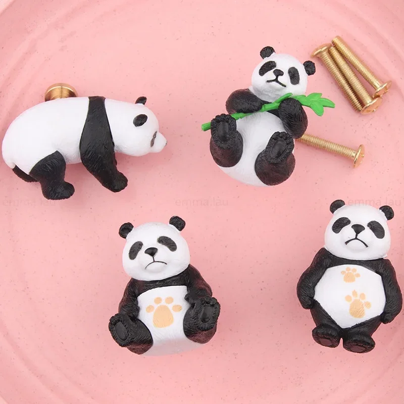 

Carton Panda Cat Shape Handle Door Knobs Brass Base Handles forCloset Drawer Pulls