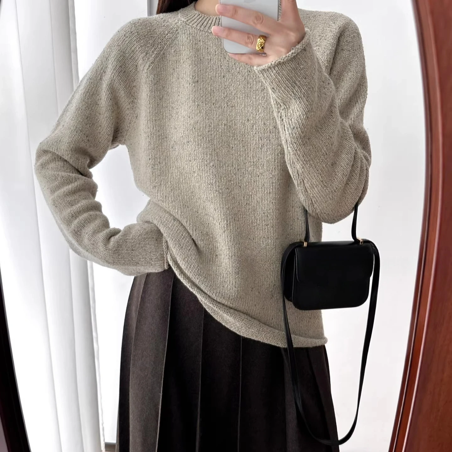 

Minimalist Elegance Pullovers Japan Imported Mulberry Silk Wool Dotted Yarn Sweater