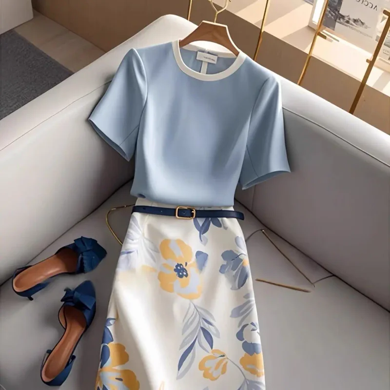 

French temperament short sleeve printed skirt two-piece women's summer new niche high quality fashion Joker dress set.