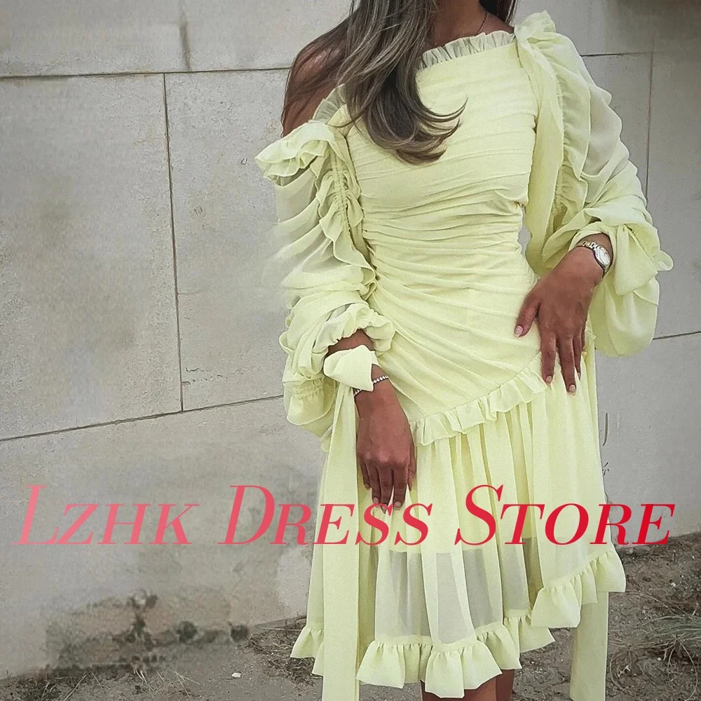 تخصيص أزياء الشيفون ألف خط قبالة الكتف الكشكشة مساء اللباس حساسة طويلة الأكمام قارب الرقبة فساتين لحضور الحفلات الموسيقية