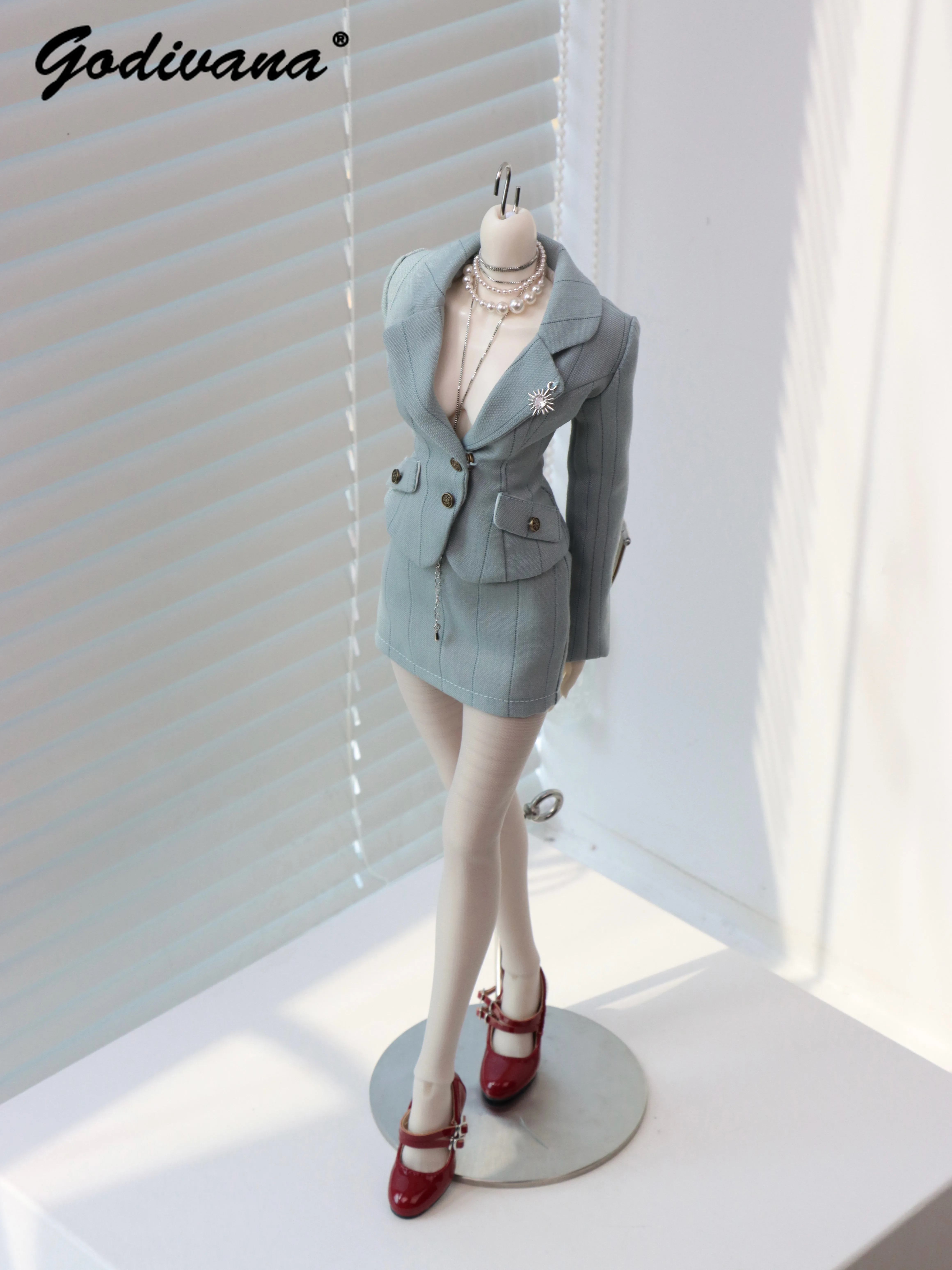 Large 1/4 1/3 BJD Doll Clothes Elegant Royal Style Gray Fitted Blazer and Mini Skirt Set Business Office Lady Outfit for 1/3 BJD