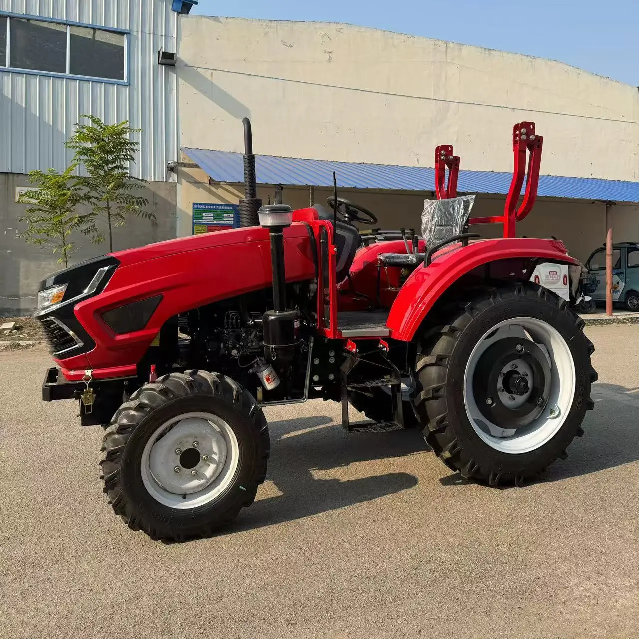 

Dayengwang High-Horsepower Agricultural Rotary Tiller Four-Wheel Drive Track Factory Direct Wholesale Price Tractor