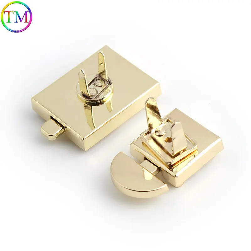 High Quality Light gold Metal Clasp Turn Lock Twist Lock Rectangle Hanger Clasp Locks Accessories For Handbags