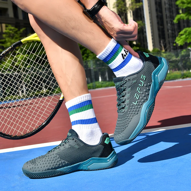 

Professional Tennis Shoes for Men and Women Breathable Badminton Volleyball Shoes for Indoor Sports Training Non-slip Competitio
