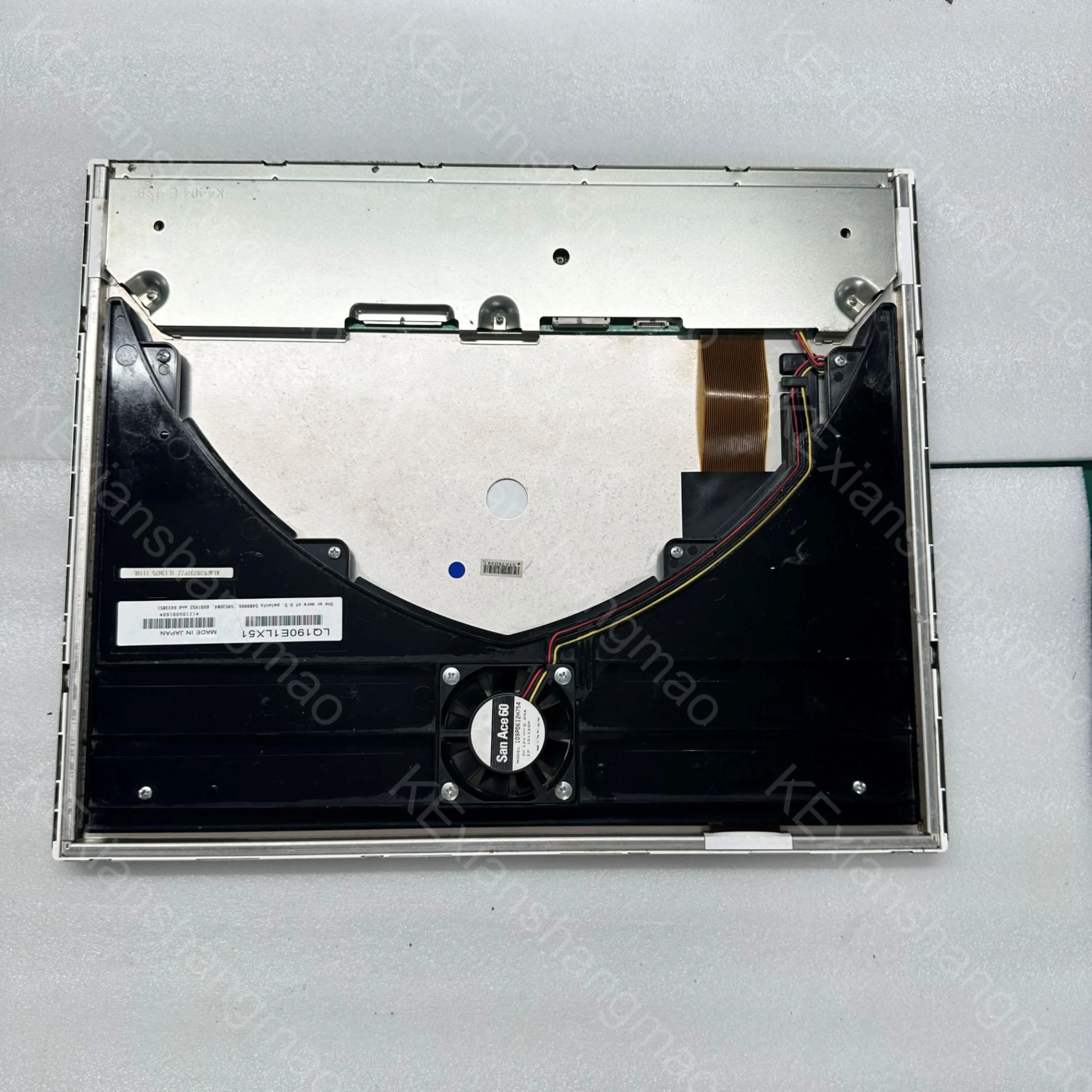 

Оригинальный 19-дюймовый экран LQ190E1LX51