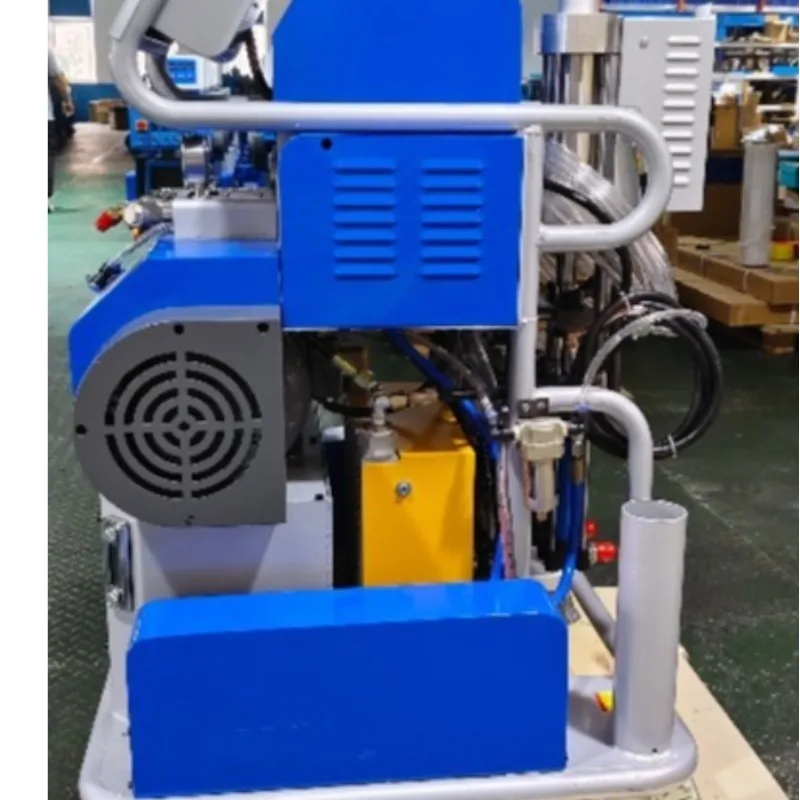 Mobile Flexibility Uniform Polyurethane Polyurea Foam Spray Machine Polyurethane Foam Spray Insulation Polyurea Coating Machine