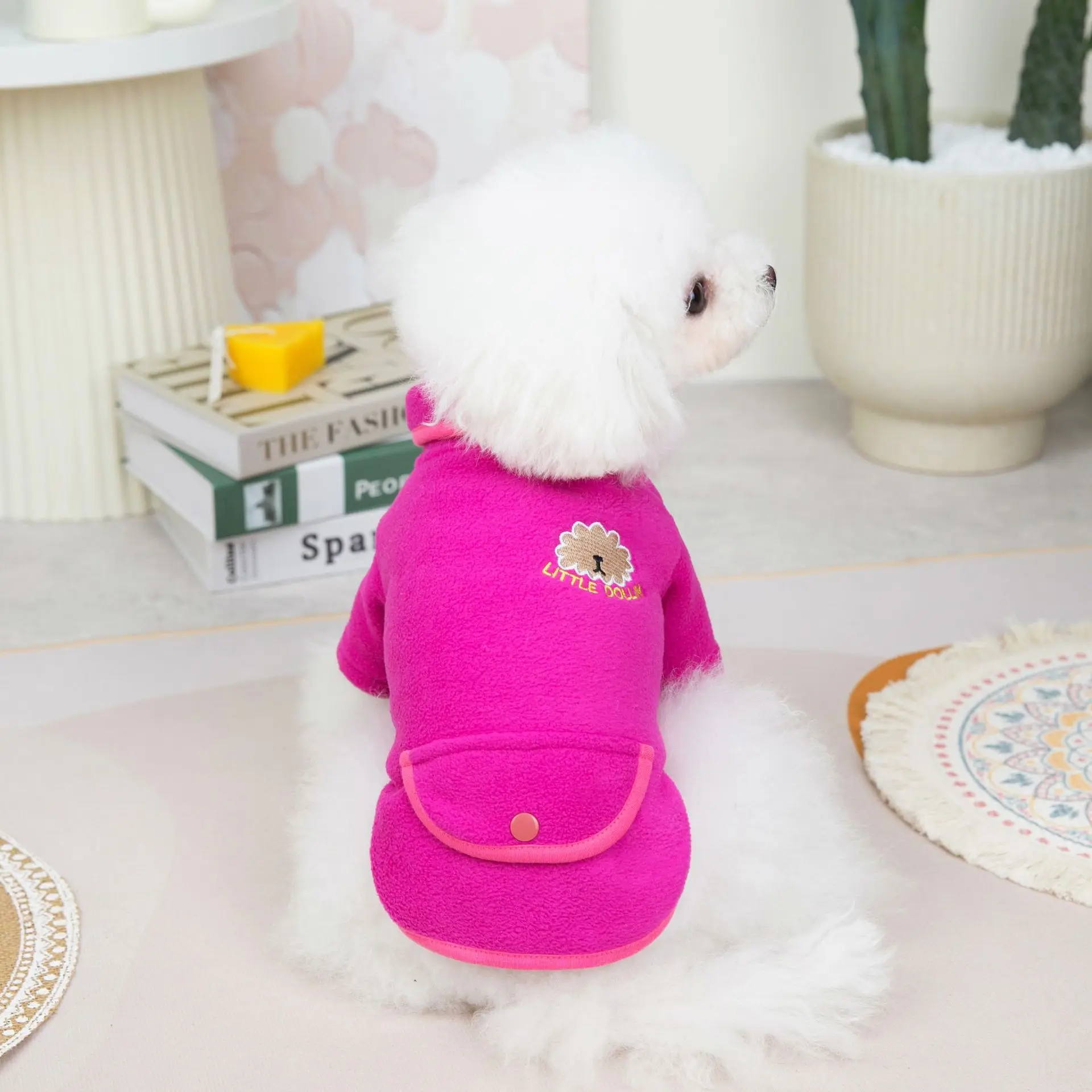 Pet Sweater Fleece Fabric Warm Dog Clothing In Autumn and Winter Fashion Simple Pet Dog Clothing Pet Clothes Puppy Clothes