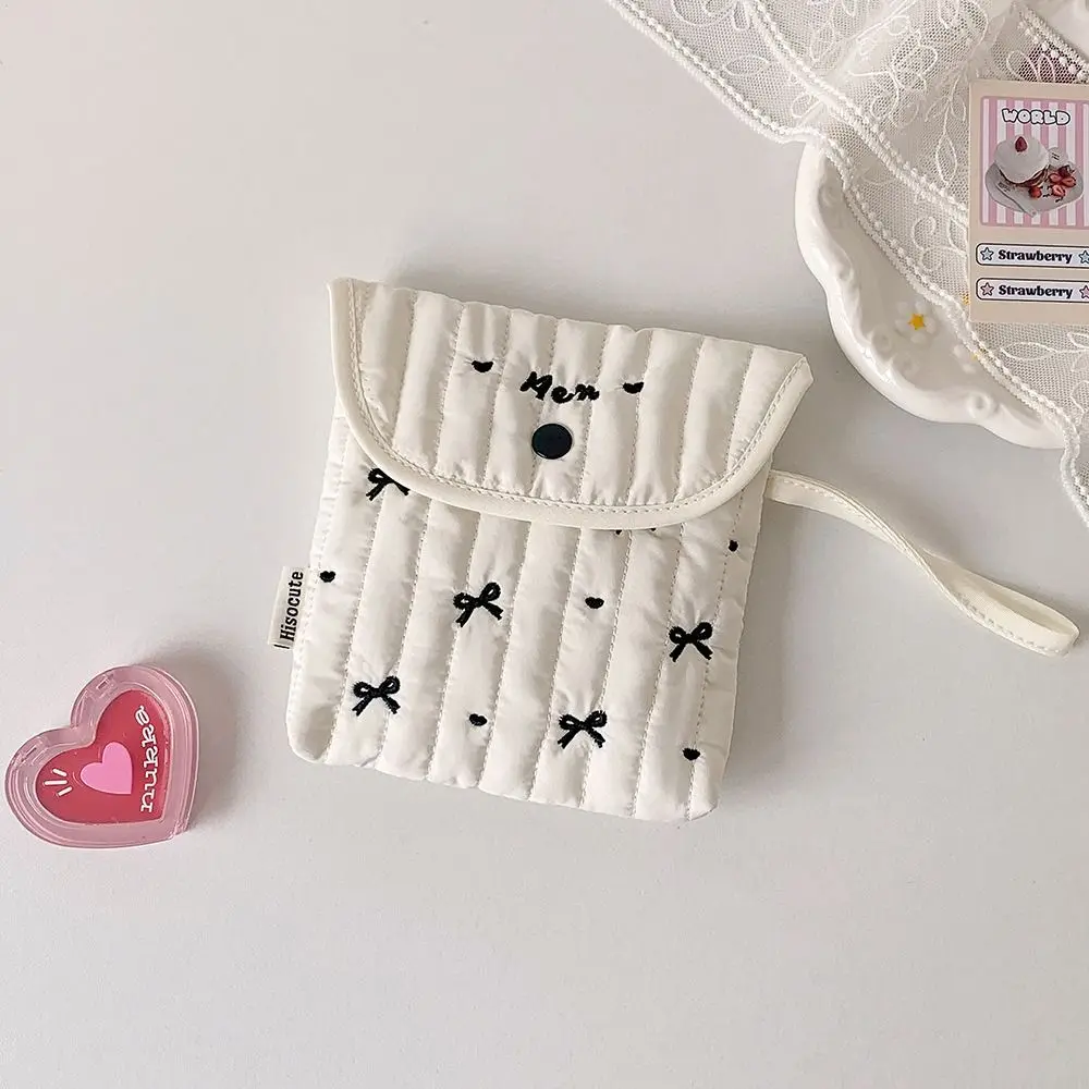 Grote capaciteit borduurwerk kersen cosmetische tas strik menstruatie handdoek opslag maandverband opbergtas tas voor kleine voorwerpen