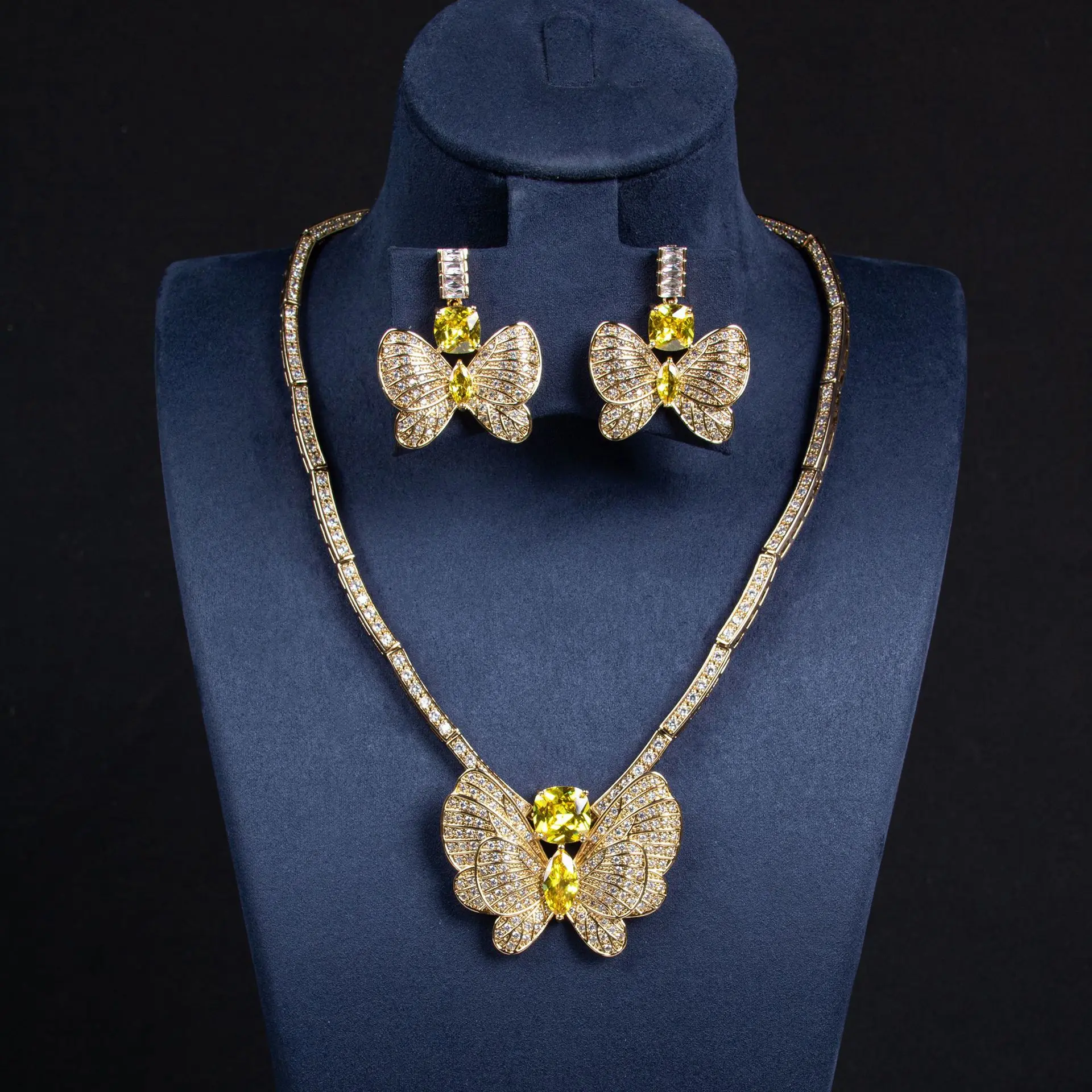 

HIBRIDE New 2pcs Luxury Summer Butterfly Jewellery Set Ladies Necklace Earrings Holiday Prom Wedding Summer Travel Gift S-645
