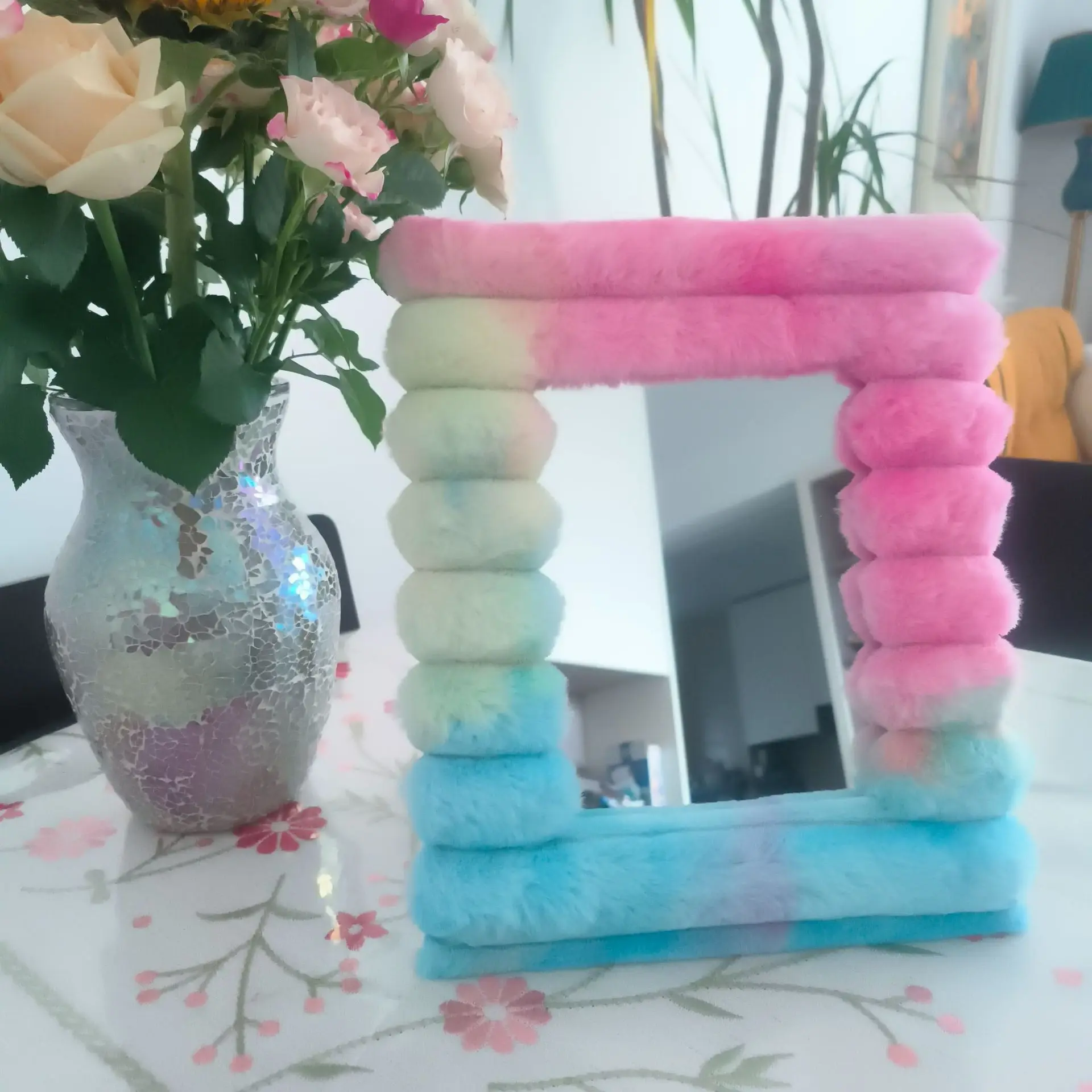 

6 "7" 8 "plush Decorative Mirror Cloth Makeup Mirror Velvet Imitation Rabbit Hair Square Hollow Single Side Acrylic Glass Mirror