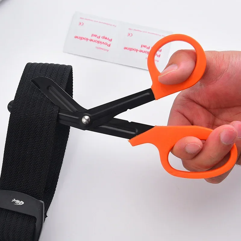 Forbici piccole per uso domestico portatili manico in plastica lama in acciaio inossidabile benda di garza cesoie per tela pratici gadget da esterno