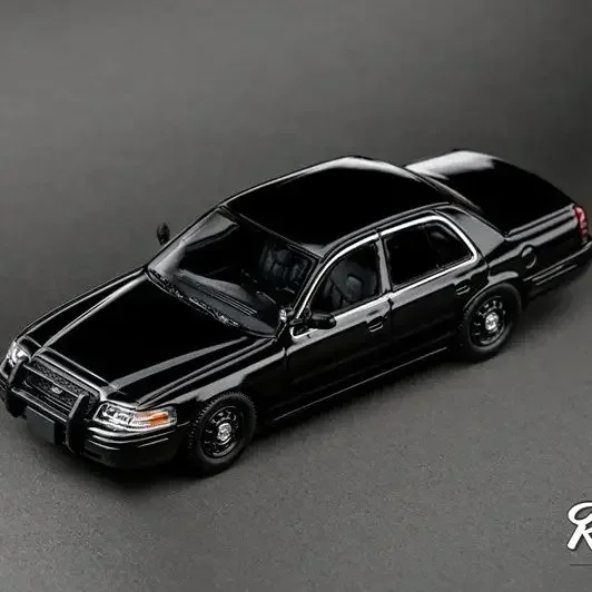 1:64 Victoria Crown American Police Car Ford CV Alloy Model Car Collection Simulation Car Model