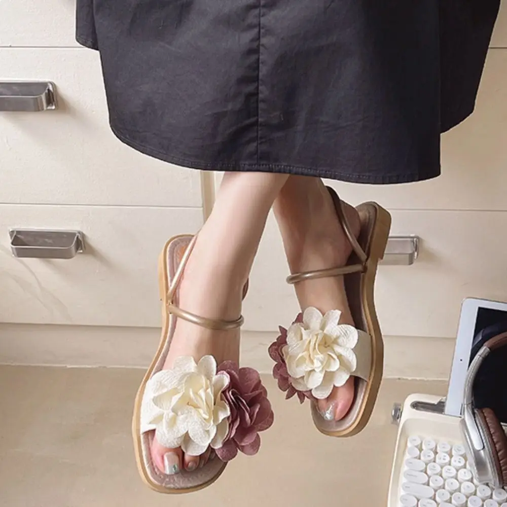 Scarpe Infradito con fiori dolci Sandali impermeabili da mare per le vacanze Pantofole da spiaggia piatte antiscivolo per le vacanze Nuoto