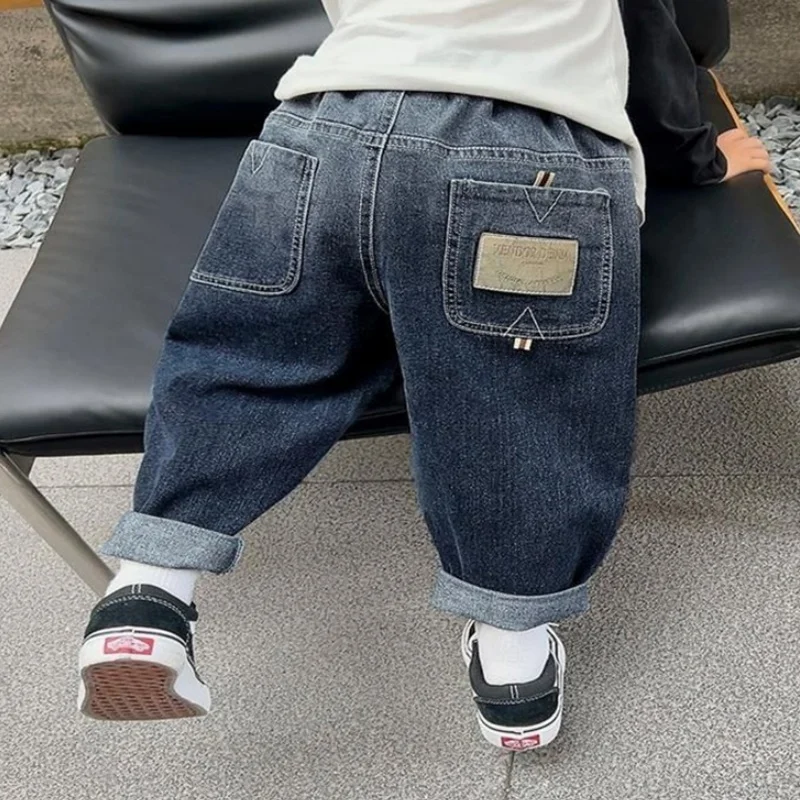 Pantaloni larghi per ragazzi Jeans primaverili per bambini Tendenza autunnale per bambini Pantaloni a gamba larga Nuovi bambini Fashiom Denim Abbigliamento casual per bambini
