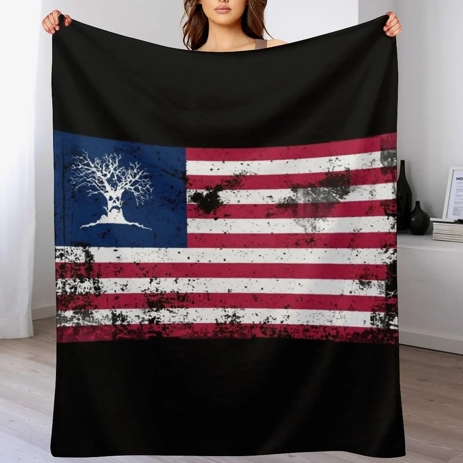 

Haunted Flag Throw Blanket Warm Luxury St valentine gift ideas Bed covers Blankets