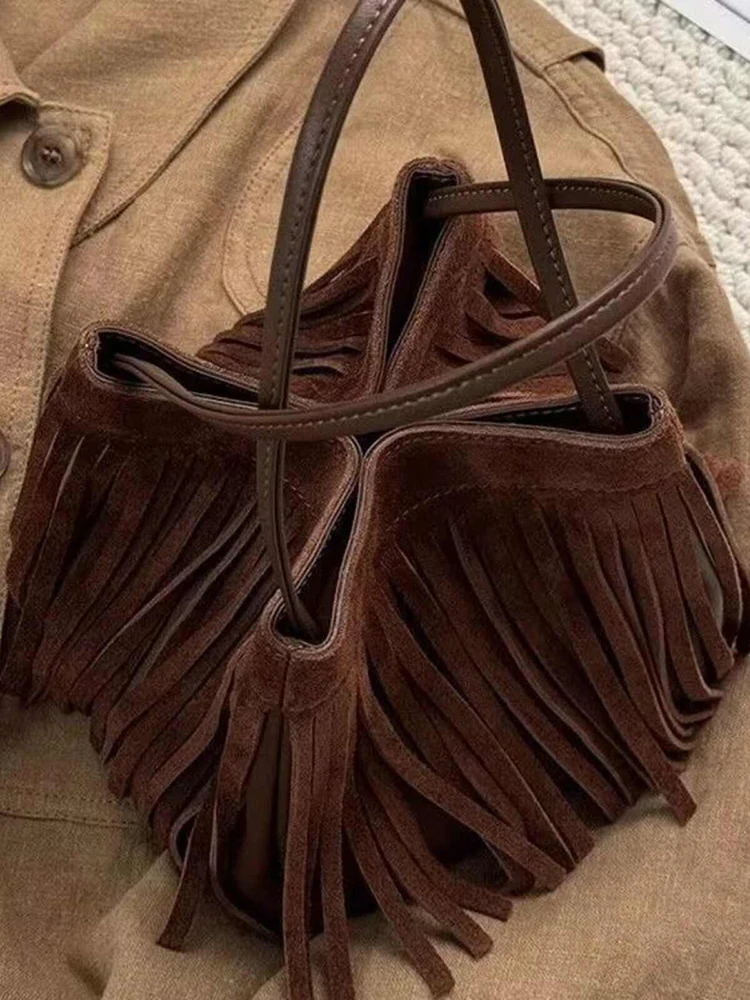 

Brown Suede Tassel Bucket Bag For Women 2025 New Retro Commuting Single Shoulder Bags Versatile Solid Color Crossbody Pack