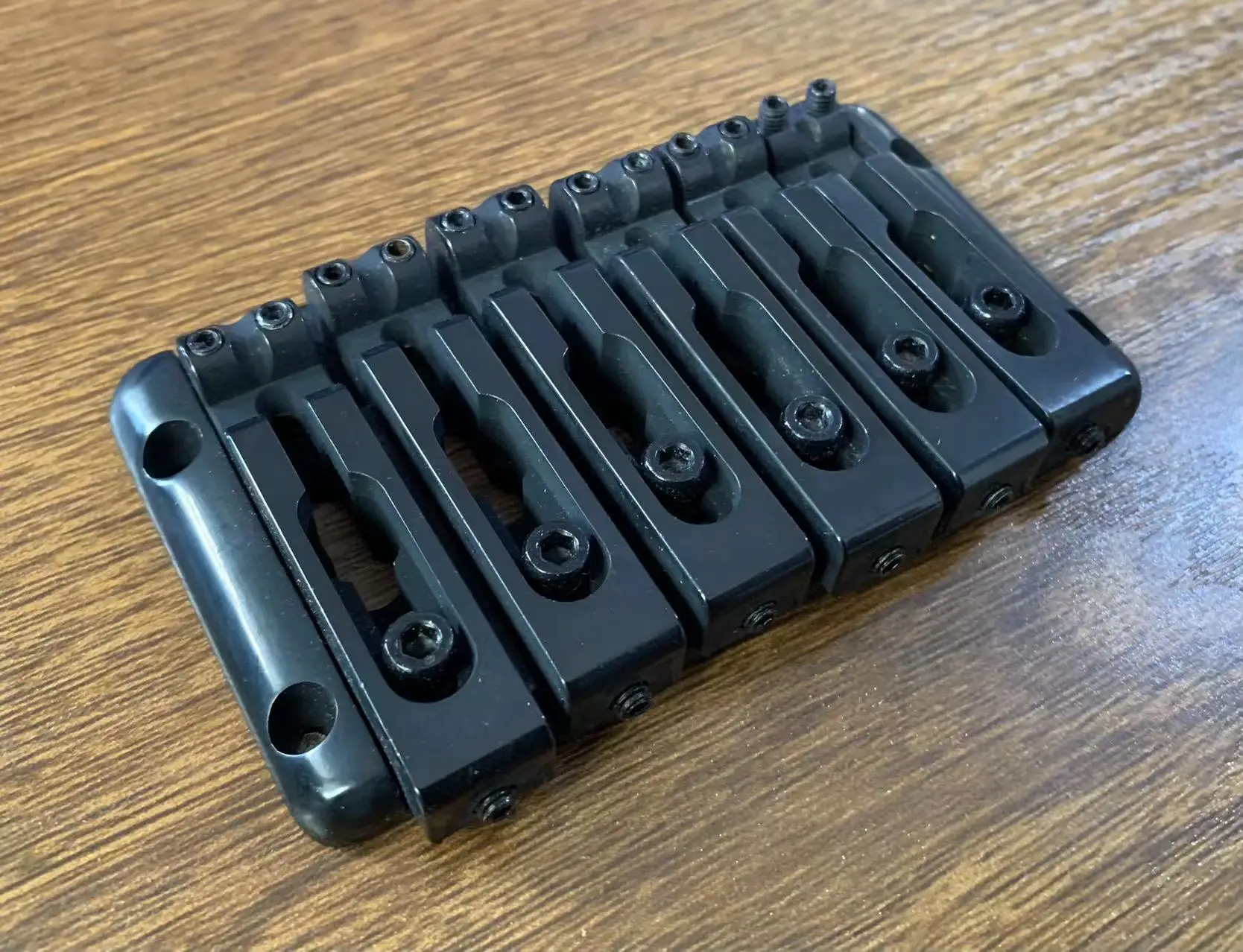Geninue 6 Strings Electric Bass Bridge Tailpiece with Metal String Mounting Ferrules Bushings Guitar Accessories In Stock Good