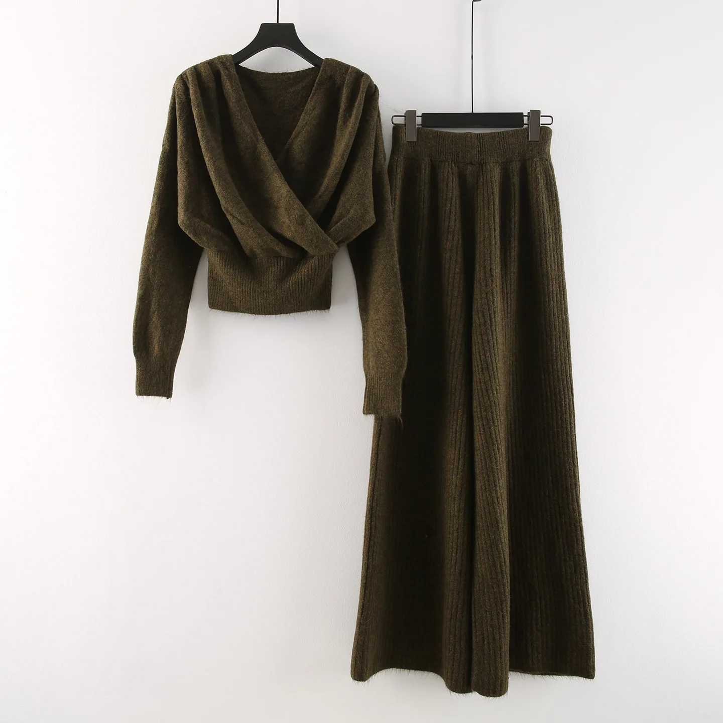 SuperAen Simple V-neck Knitted Pullover Sweater Autumn and Winter Casual Full Length Wide-leg Pants Two Pieces Sets