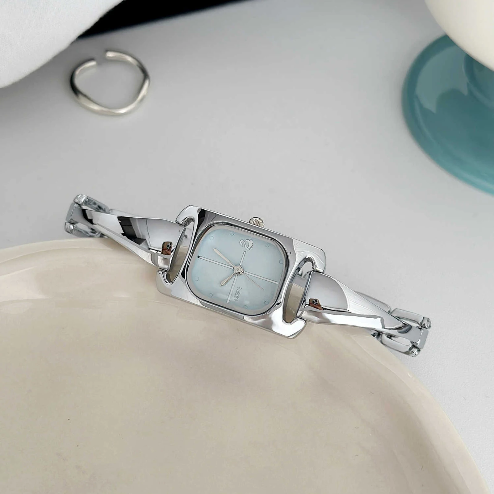 GEDI 2026 New Fashion Watches for Woman Elegant Women's Small Square Quartz Wristwatch Silver Bracelet Ladies Dress Watch