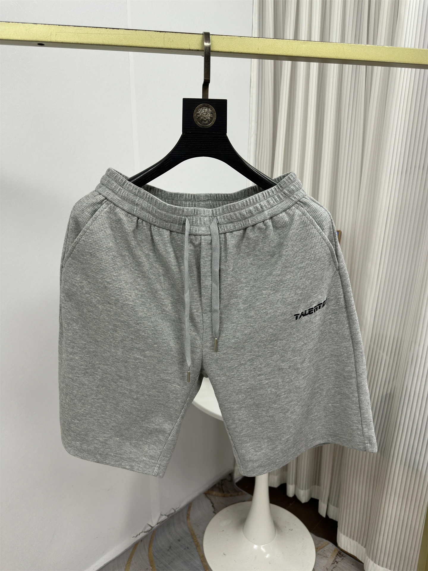 

Men's Faionable Embroidered Casual Sports orts Dstring Five-Quarter Length Straight Leg Cotton Polyester Blend