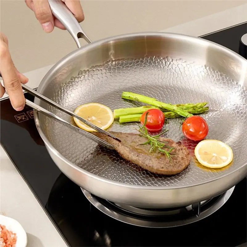 【CYBER MONDAY】Professional 3-Layer Stainless Steel Hammered Frying Pan With Ergonomic Handles For All Stoves