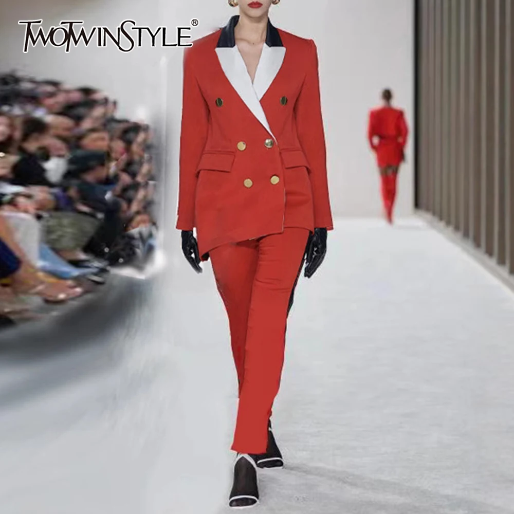 

TWOTWINSTYLE красный комплект из двух предметов с сращенными пуговицами, женская куртка с лацканами и длинными рукавами, темпераментный шикарный женский комплект брюк, новинка осени