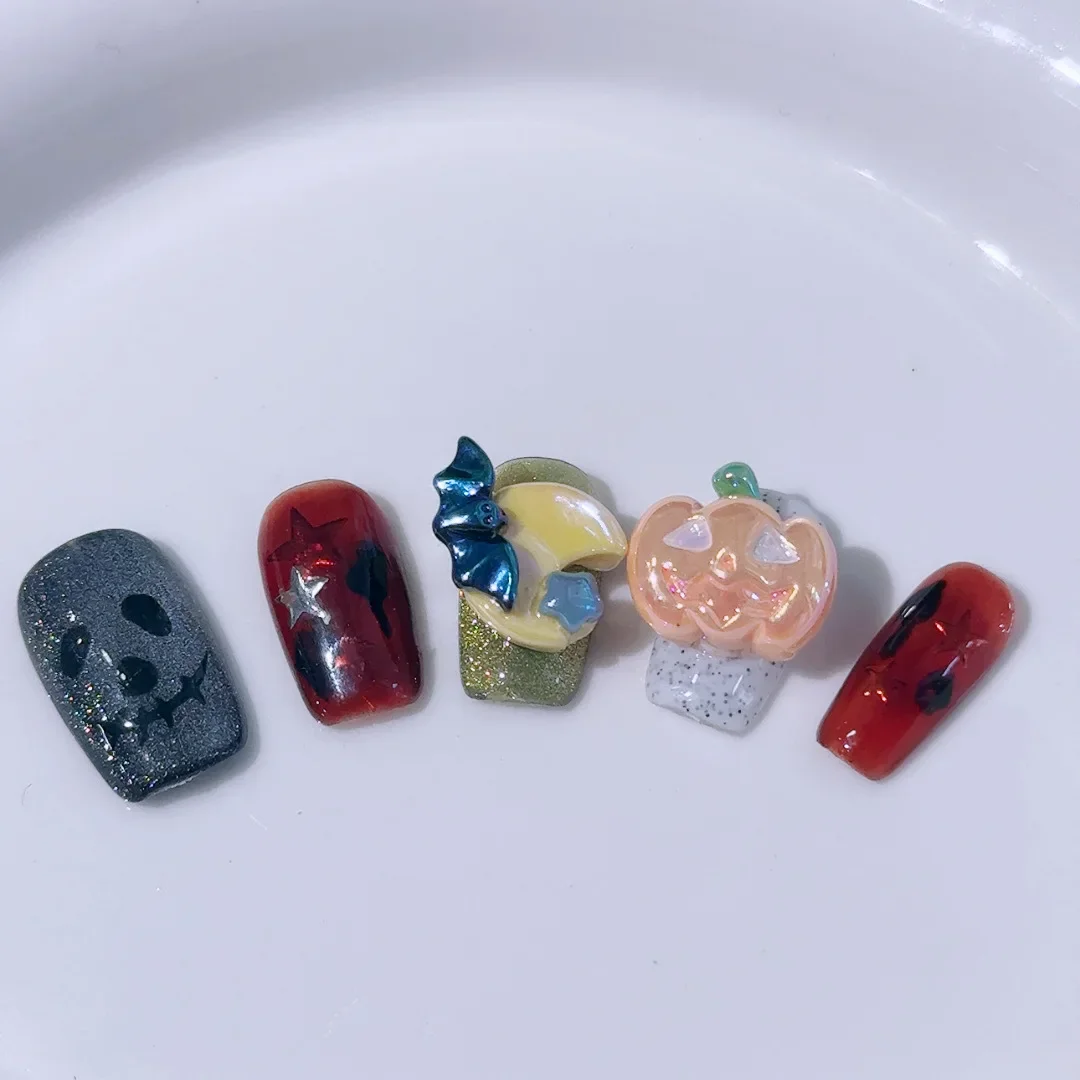 10Pcs New Halloween Cartoon Press on Nails Short Prank Fake Nails with Cute 3D Pumpkin Spider Design Full Over False Nail Tips